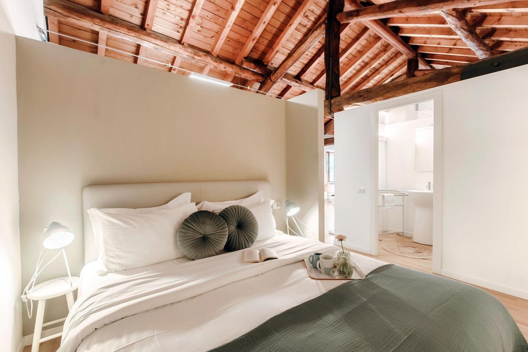 Corte Delle Rondini - Bymyhomeincomo Exterior foto